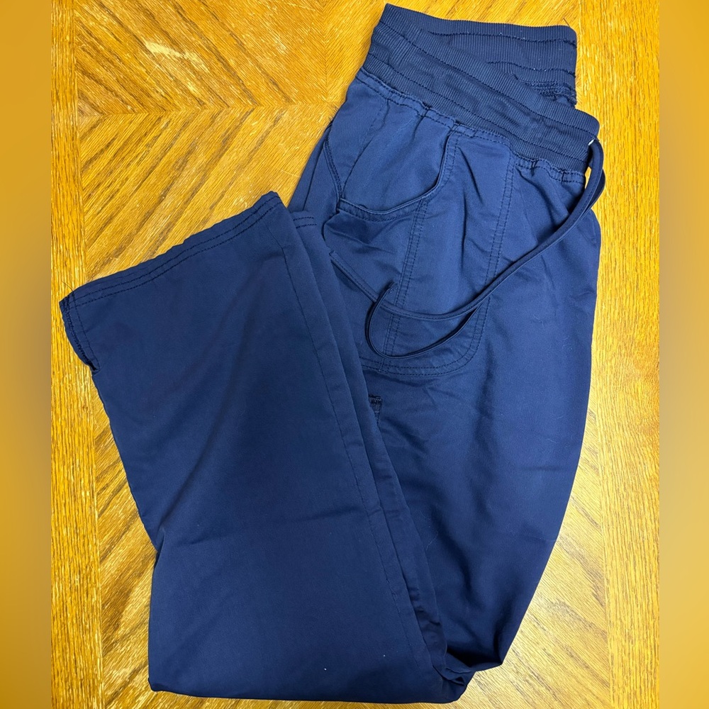 BRAND: ScrubStar / SIZE: Medium